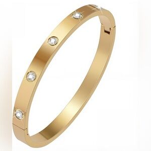 Elegant Gold Bangle Bracelet